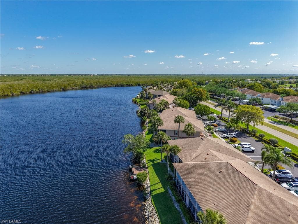 1025 Mainsail DR # 215, NAPLES FL 34114-30