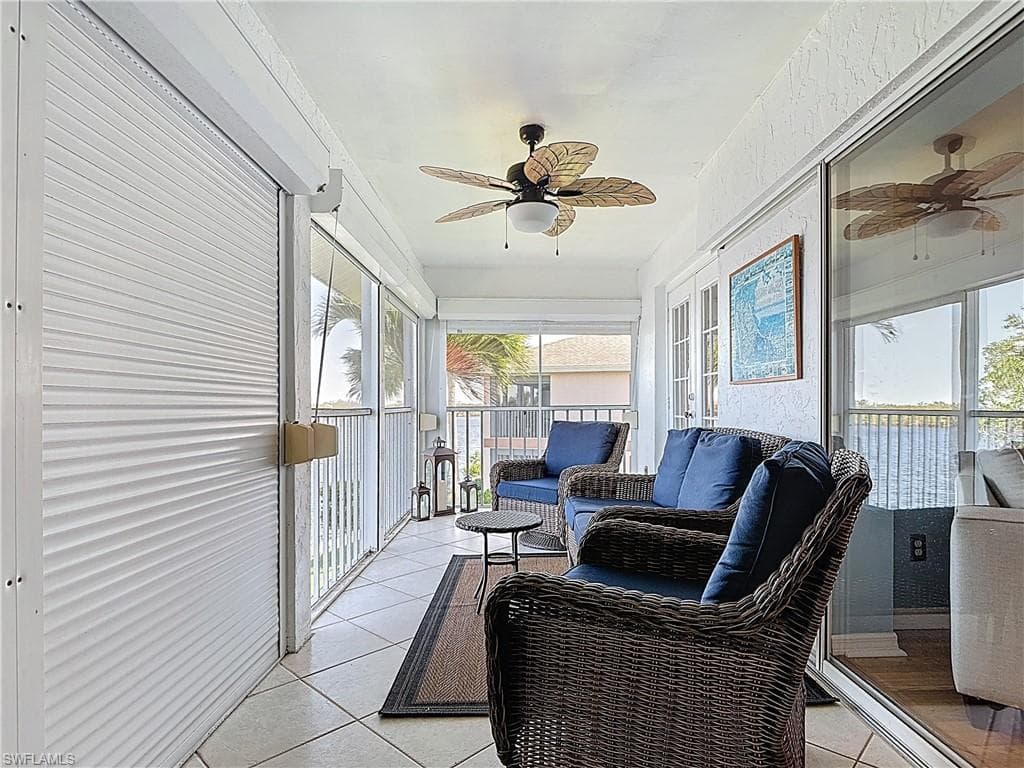 1025 Mainsail DR # 215, NAPLES FL 34114-24