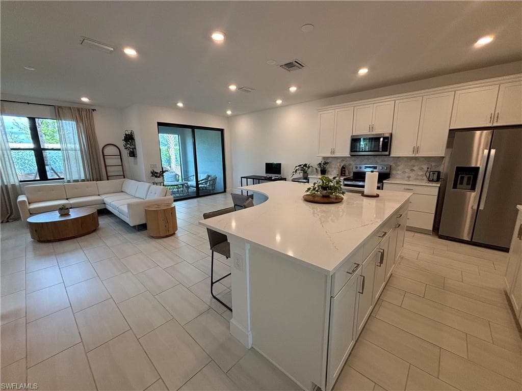 4074 Sonoma Oaks CIR, NAPLES FL 34119-2