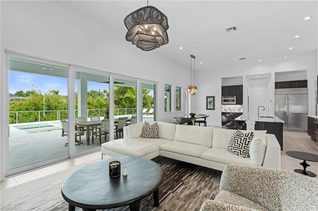 12601 Apopka CT, NORTH FORT MYERS FL 33903-16