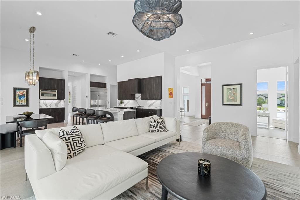 12601 Apopka CT, NORTH FORT MYERS FL 33903-15