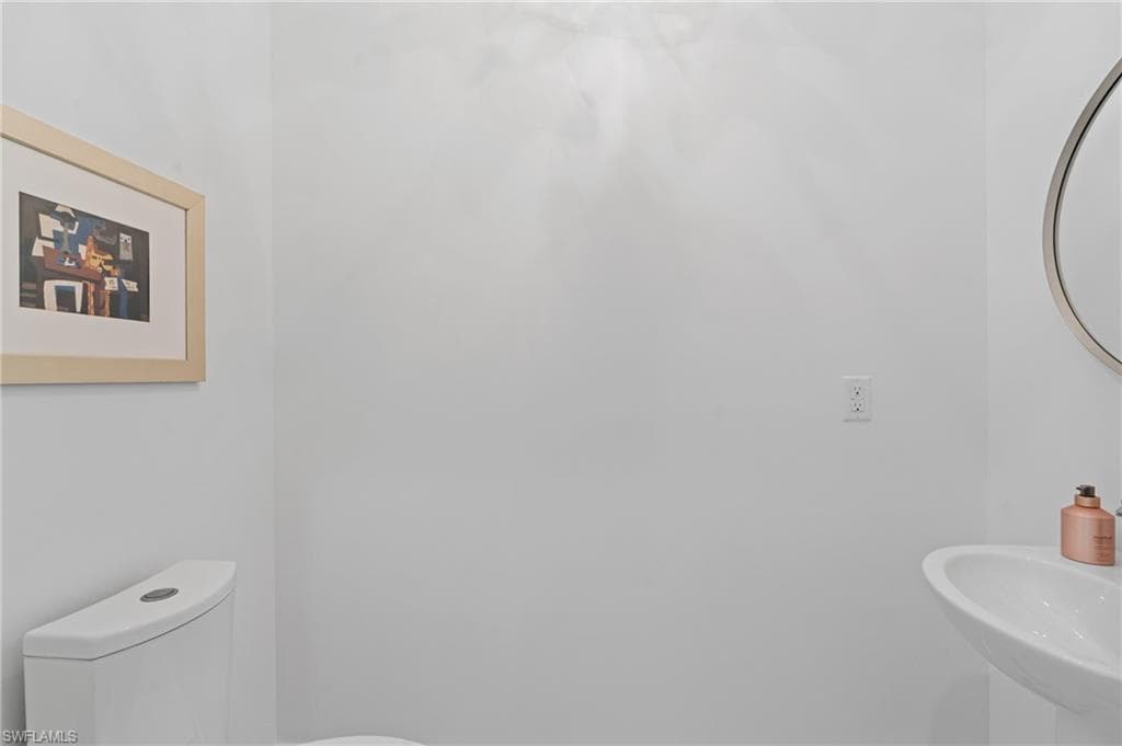 12601 Apopka CT, NORTH FORT MYERS FL 33903-30