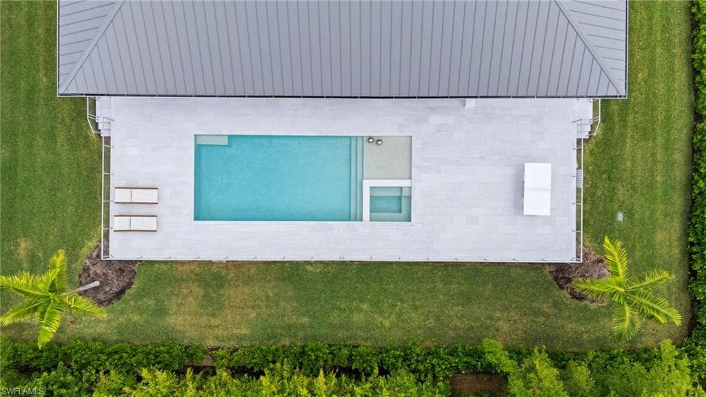 12601 Apopka CT, NORTH FORT MYERS FL 33903-7