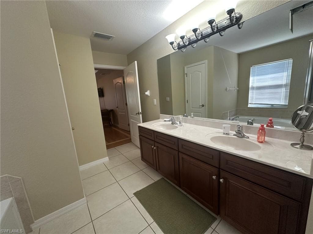 1722 NW 24th PL, CAPE CORAL FL 33993-38