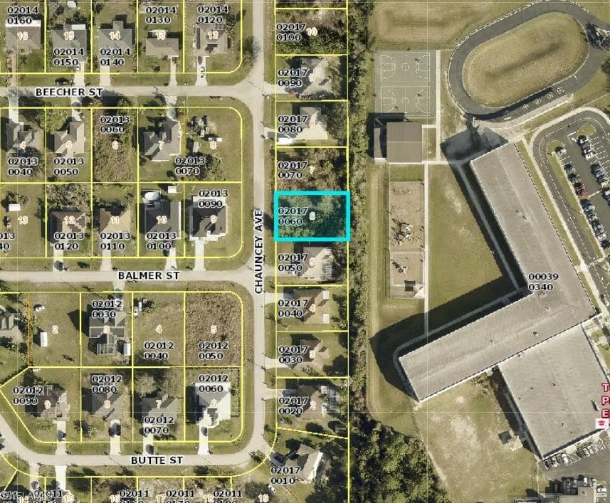 1010 Chauncey AVE, LEHIGH ACRES FL 33971-1