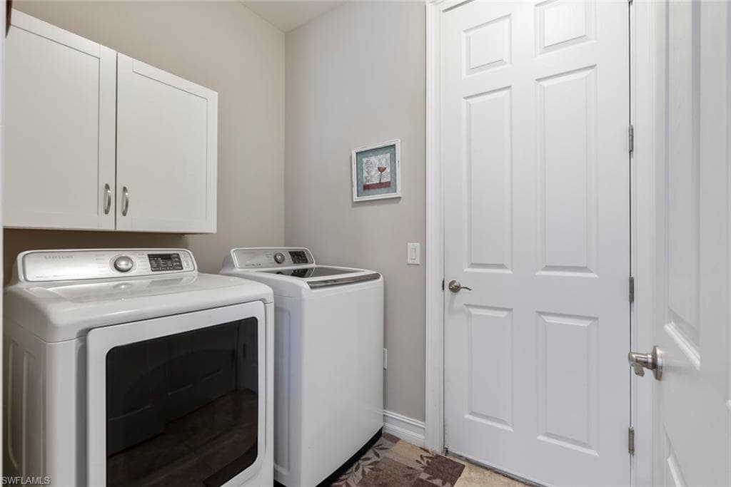 3117 Amadora CIR, CAPE CORAL FL 33909-21