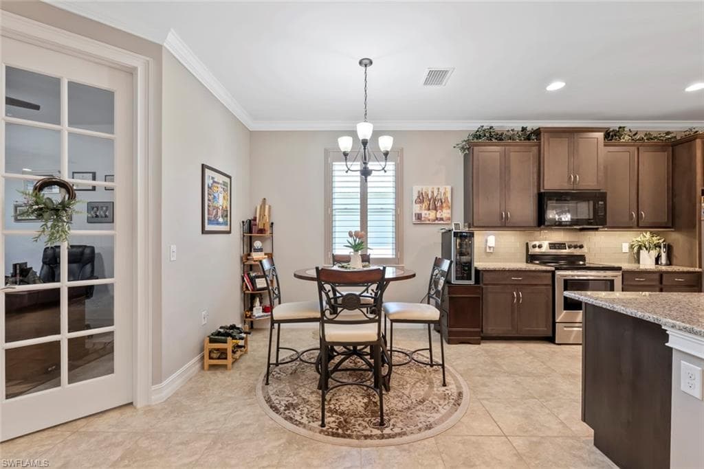 3117 Amadora CIR, CAPE CORAL FL 33909-8