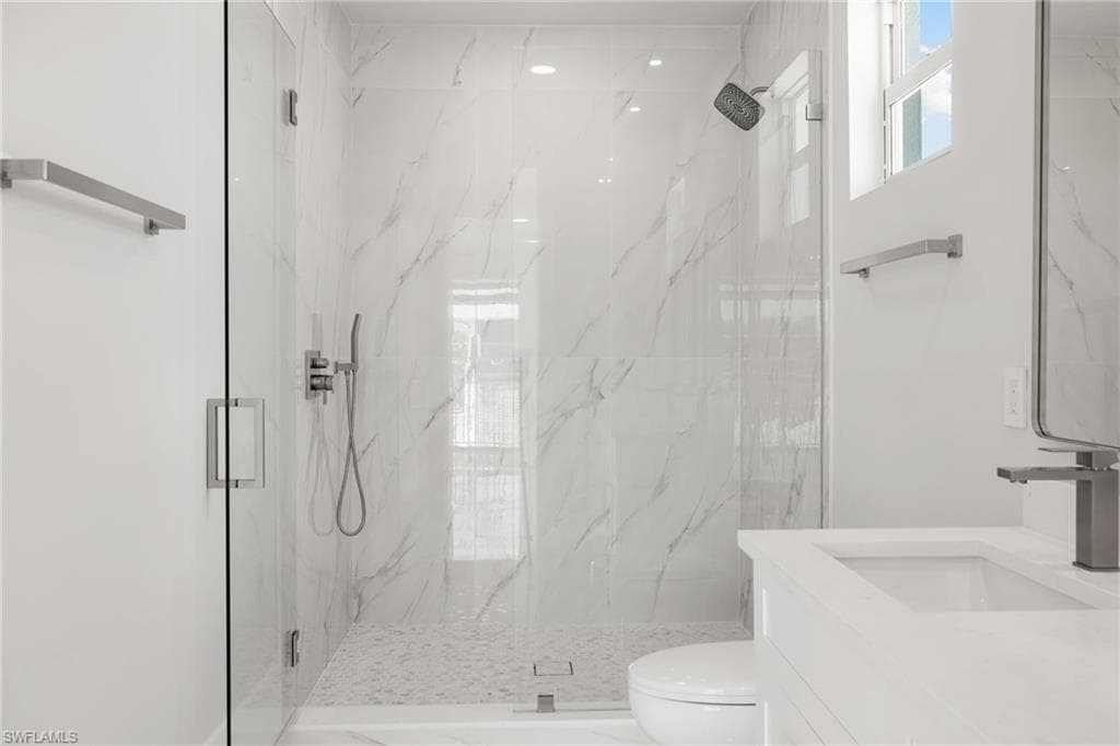 121 Hibiscus DR, FORT MYERS BEACH FL 33931-31