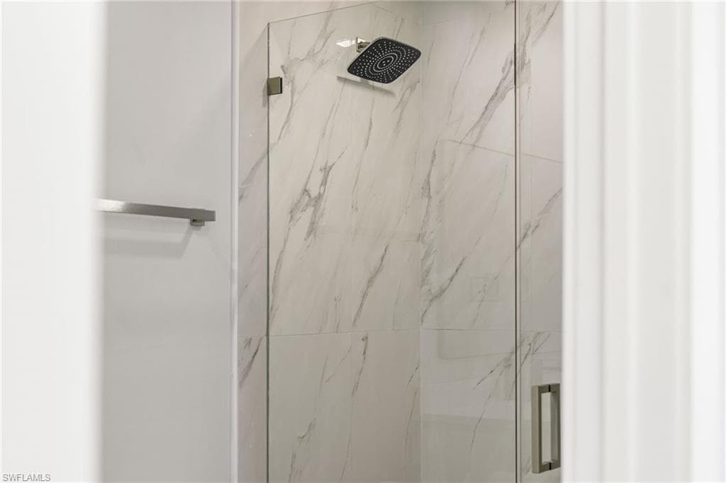 121 Hibiscus DR, FORT MYERS BEACH FL 33931-13