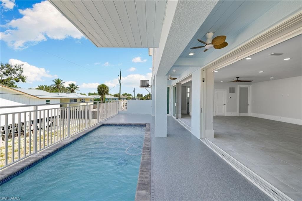 121 Hibiscus DR, FORT MYERS BEACH FL 33931-44