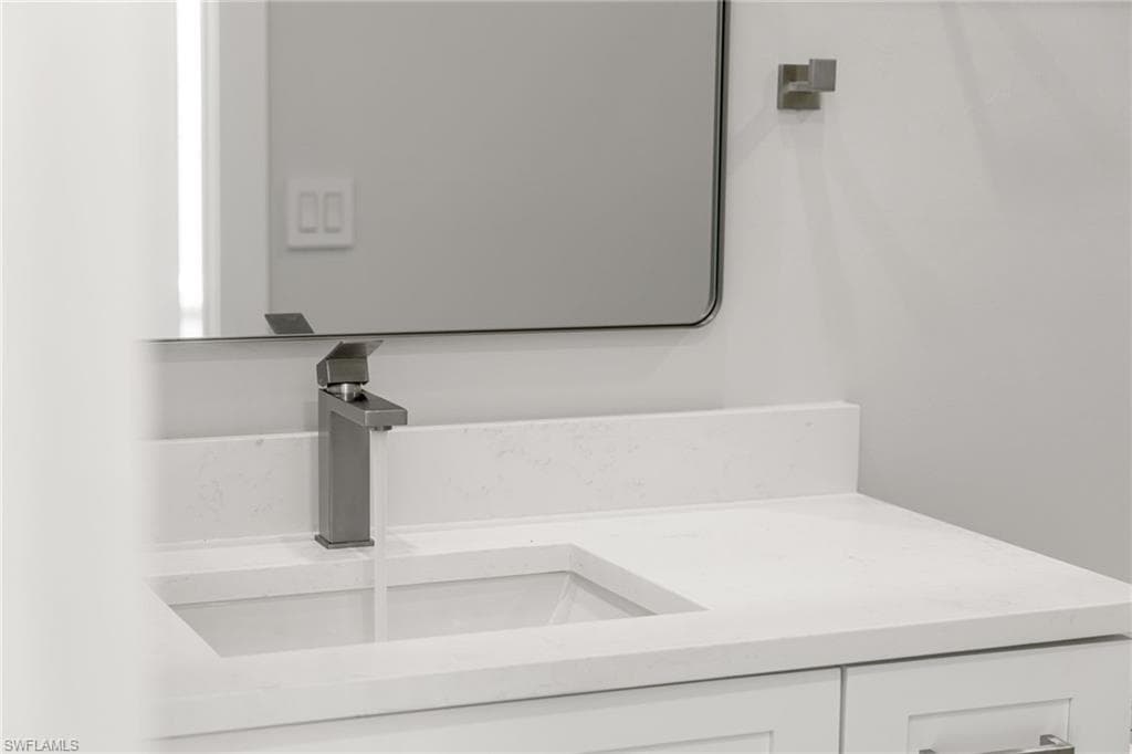 121 Hibiscus DR, FORT MYERS BEACH FL 33931-14