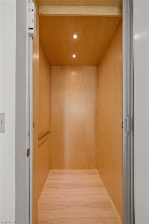 121 Hibiscus DR, FORT MYERS BEACH FL 33931-20