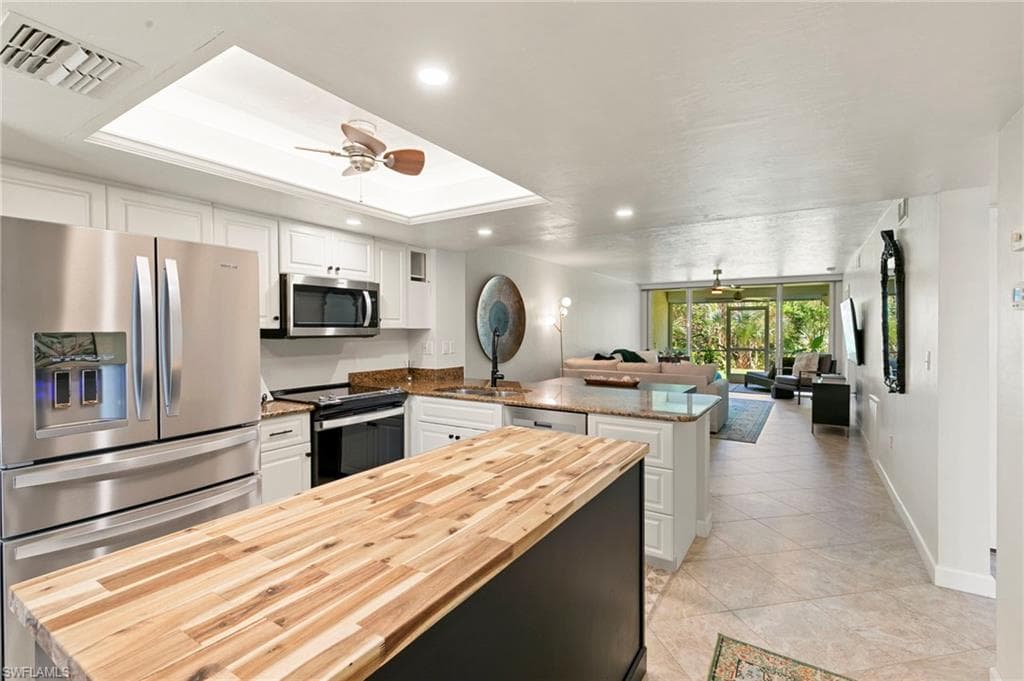 15171 Cedarwood LN # 3105, NAPLES FL 34110-1