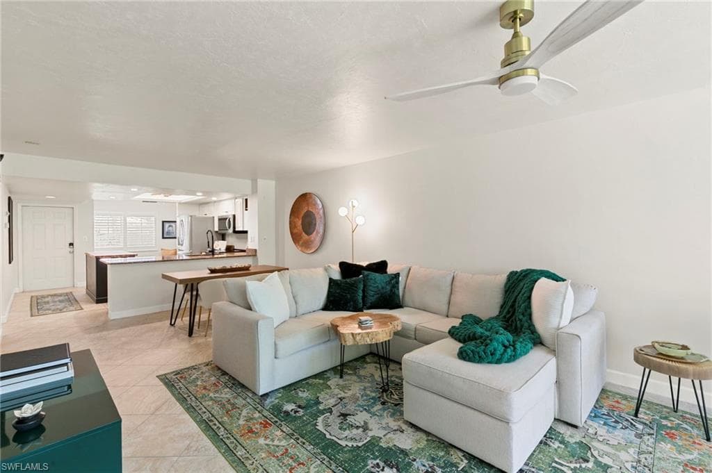 15171 Cedarwood LN # 3105, NAPLES FL 34110-5