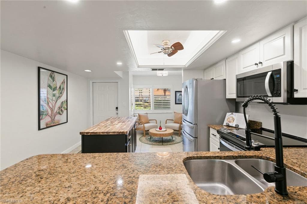 15171 Cedarwood LN # 3105, NAPLES FL 34110-27