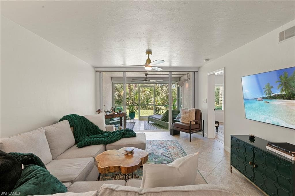 15171 Cedarwood LN # 3105, NAPLES FL 34110-9