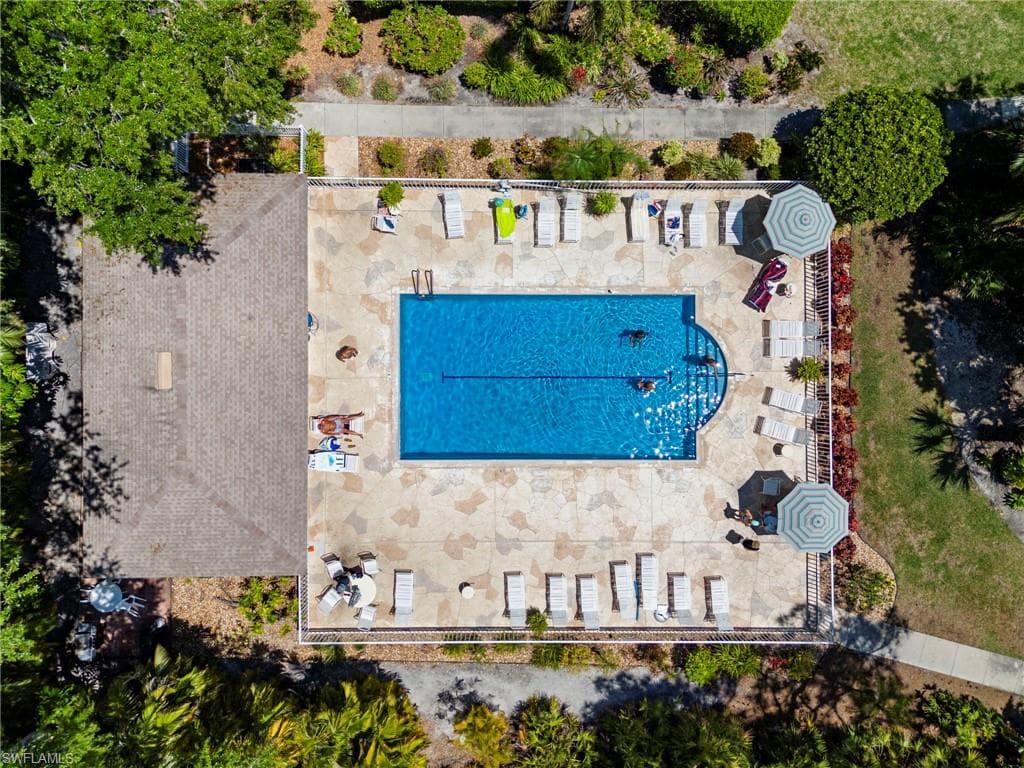 15171 Cedarwood LN # 3105, NAPLES FL 34110-40