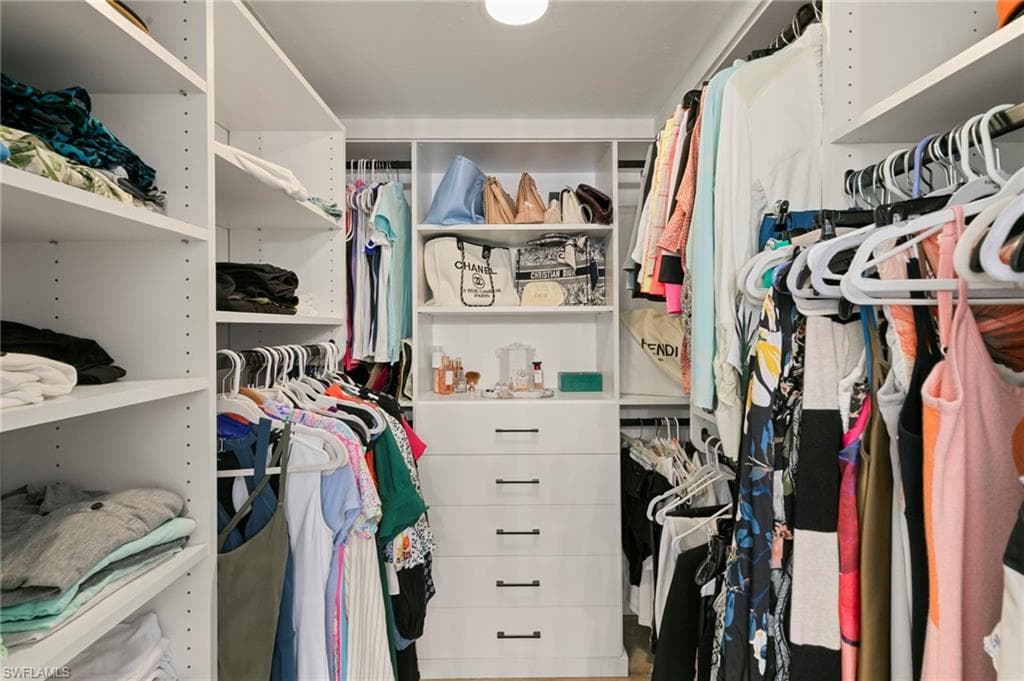 15171 Cedarwood LN # 3105, NAPLES FL 34110-18