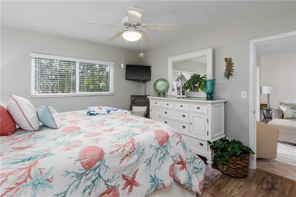 1014 Manatee RD # F102, NAPLES FL 34114-14