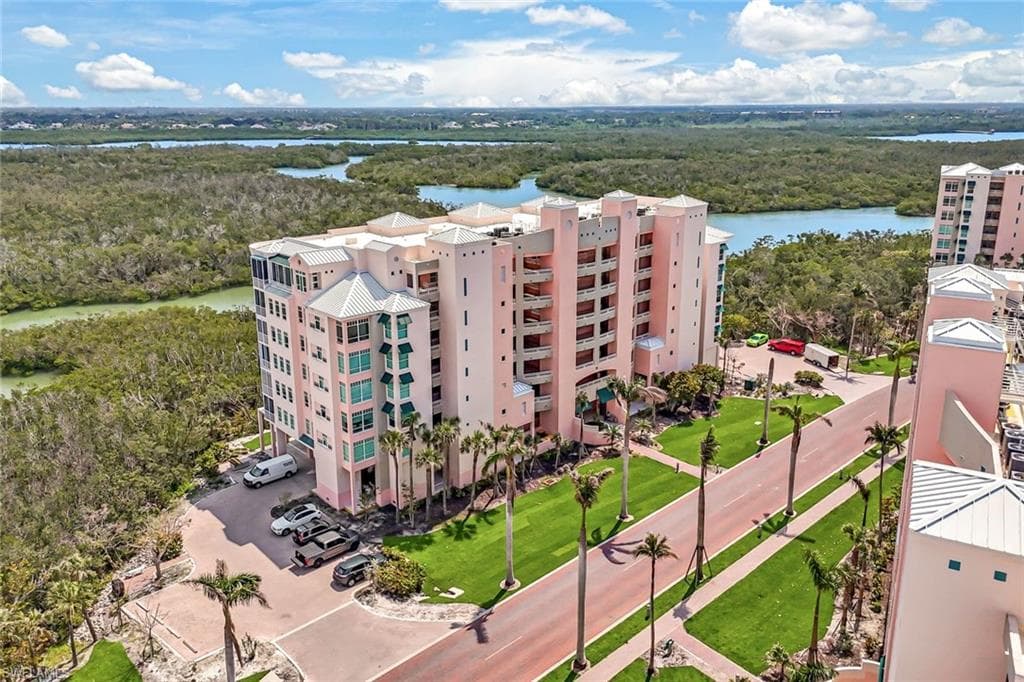 262 Barefoot Beach BLVD # 203, BONITA SPRINGS FL 34134-33