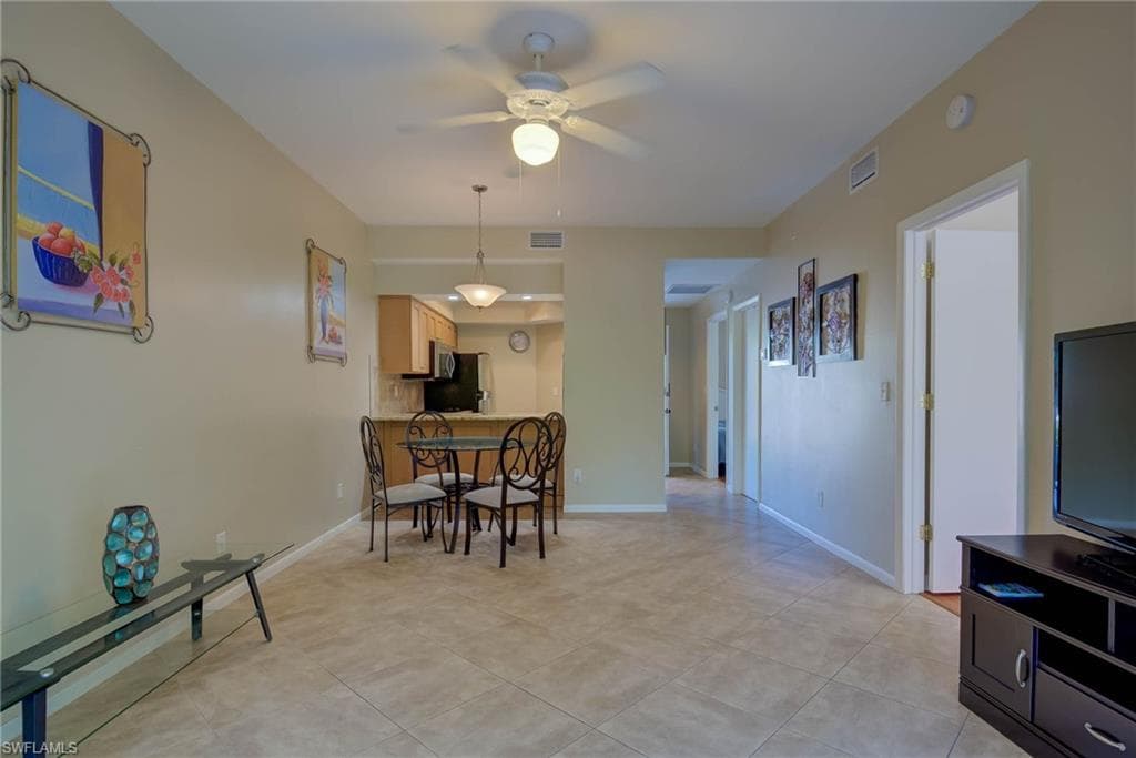 3323 Olympic DR # 723, NAPLES FL 34105-8