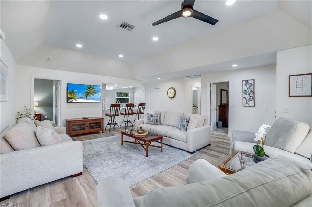 156 Sabal Lake DR, NAPLES FL 34104-1