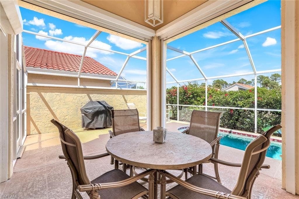 156 Sabal Lake DR, NAPLES FL 34104-13