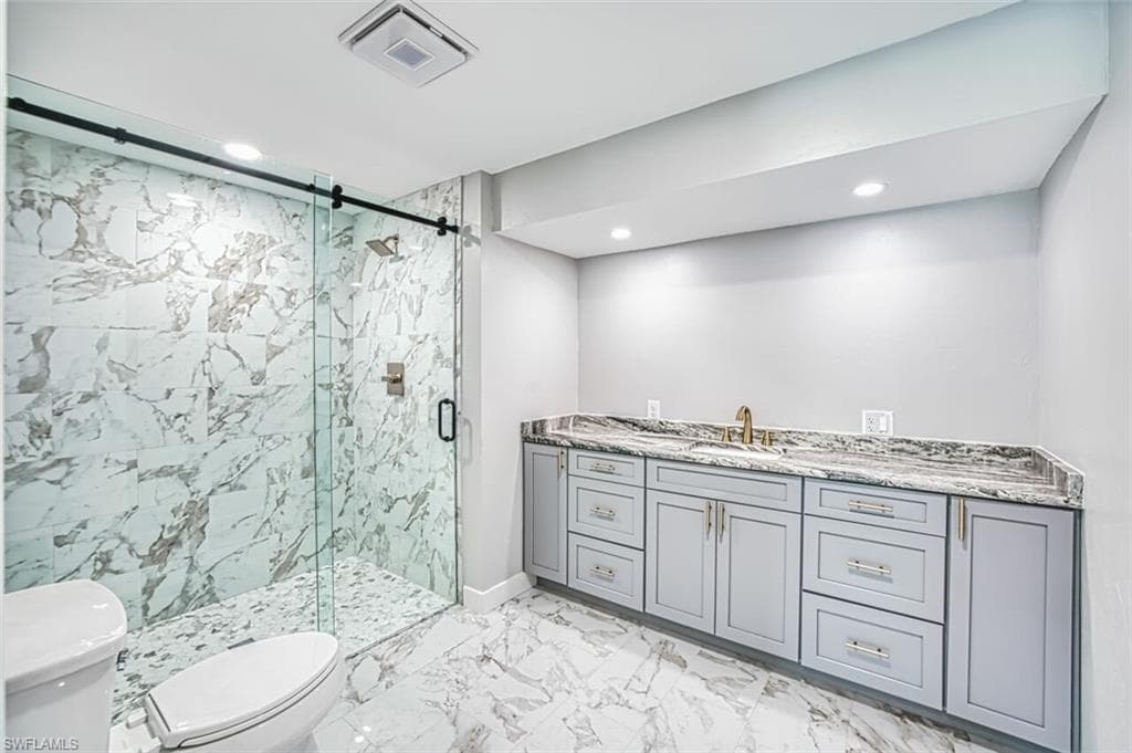 446 Lake Murex CIR, SANIBEL FL 33957-21