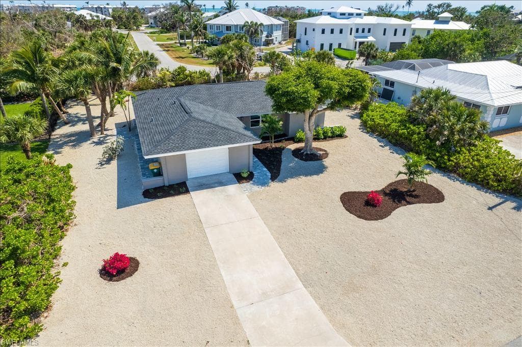 446 Lake Murex CIR, SANIBEL FL 33957-35