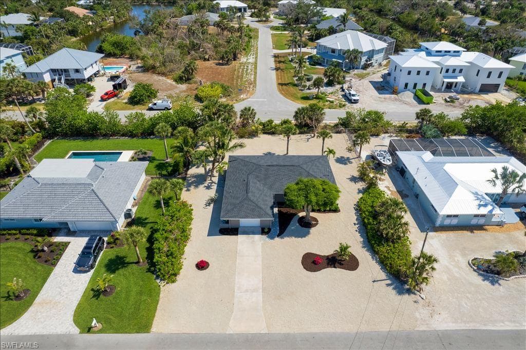 446 Lake Murex CIR, SANIBEL FL 33957-3