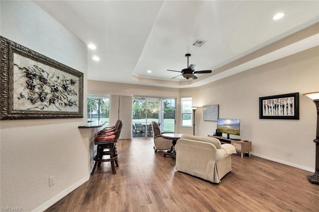 317 Harvard LN, NAPLES FL 34104-4