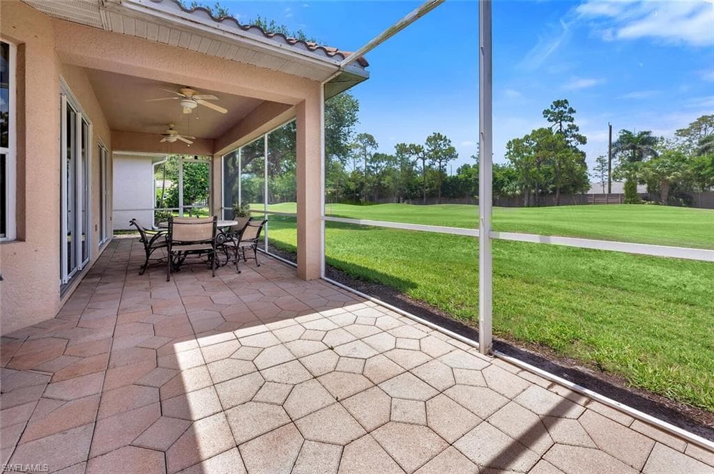 317 Harvard LN, NAPLES FL 34104-33