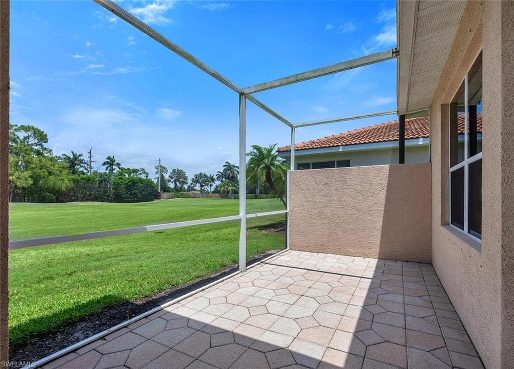 317 Harvard LN, NAPLES FL 34104-32