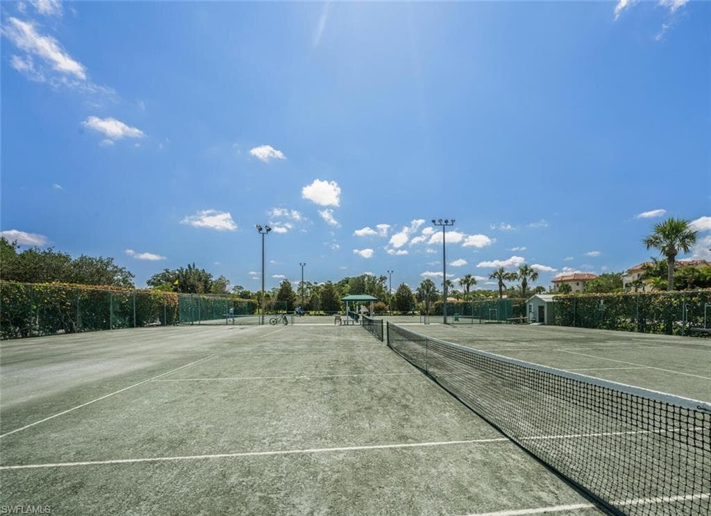 317 Harvard LN, NAPLES FL 34104-44
