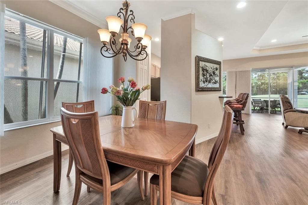 317 Harvard LN, NAPLES FL 34104-18