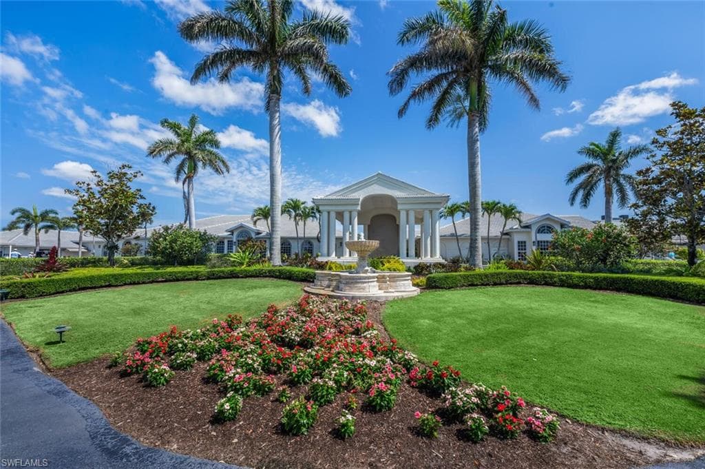 317 Harvard LN, NAPLES FL 34104-38