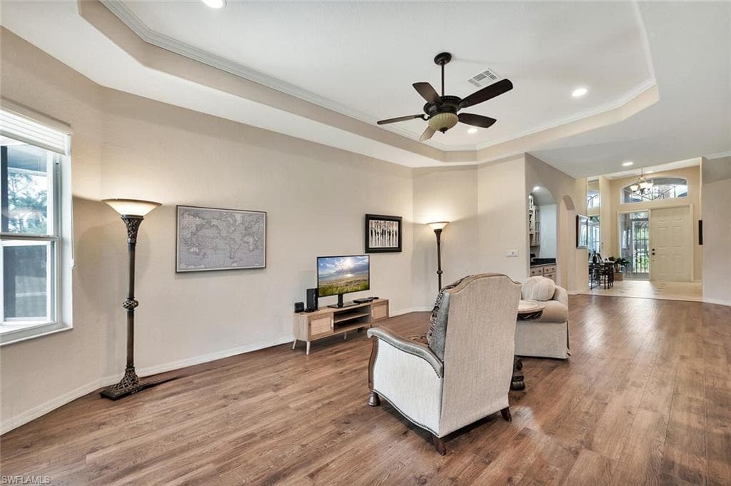317 Harvard LN, NAPLES FL 34104-7