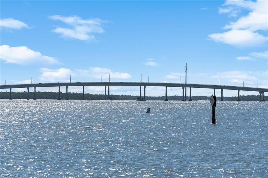 1085 Bald Eagle DR # E409, MARCO ISLAND FL 34145-26