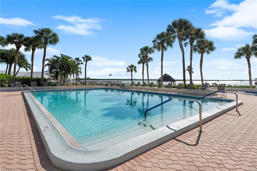 1085 Bald Eagle DR # E409, MARCO ISLAND FL 34145-16