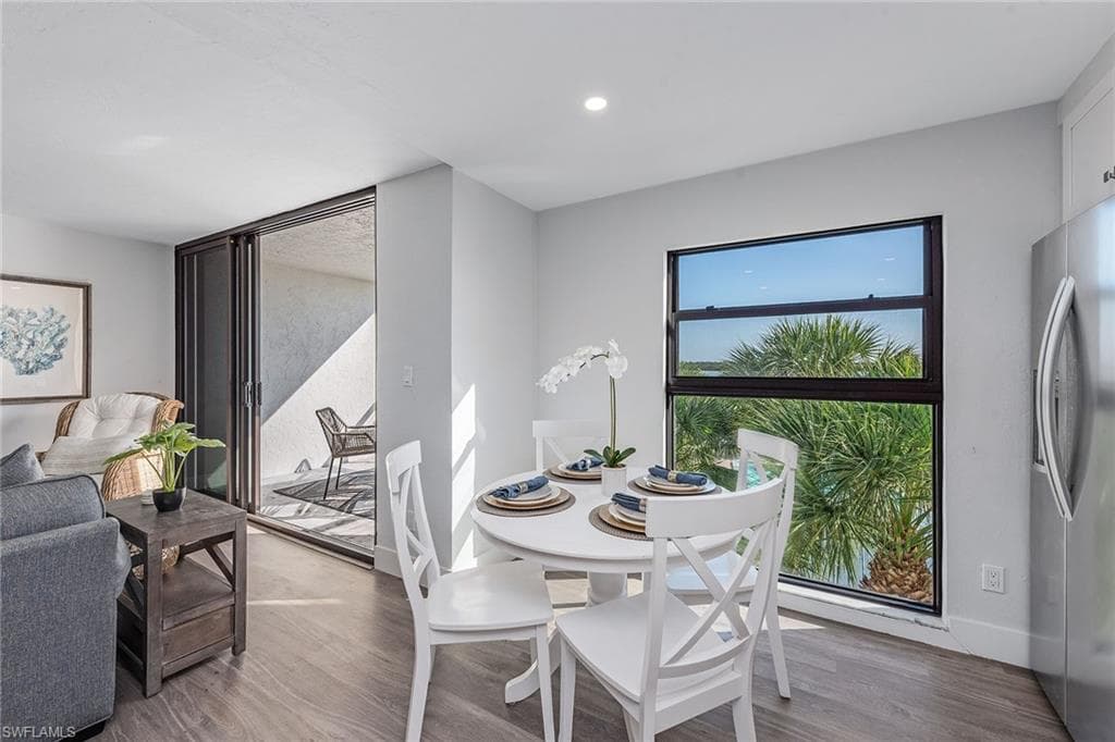 1085 Bald Eagle DR # E409, MARCO ISLAND FL 34145-8