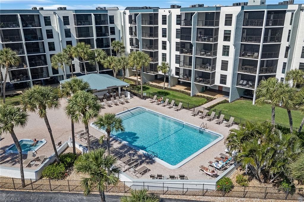 1085 Bald Eagle DR # E409, MARCO ISLAND FL 34145-33