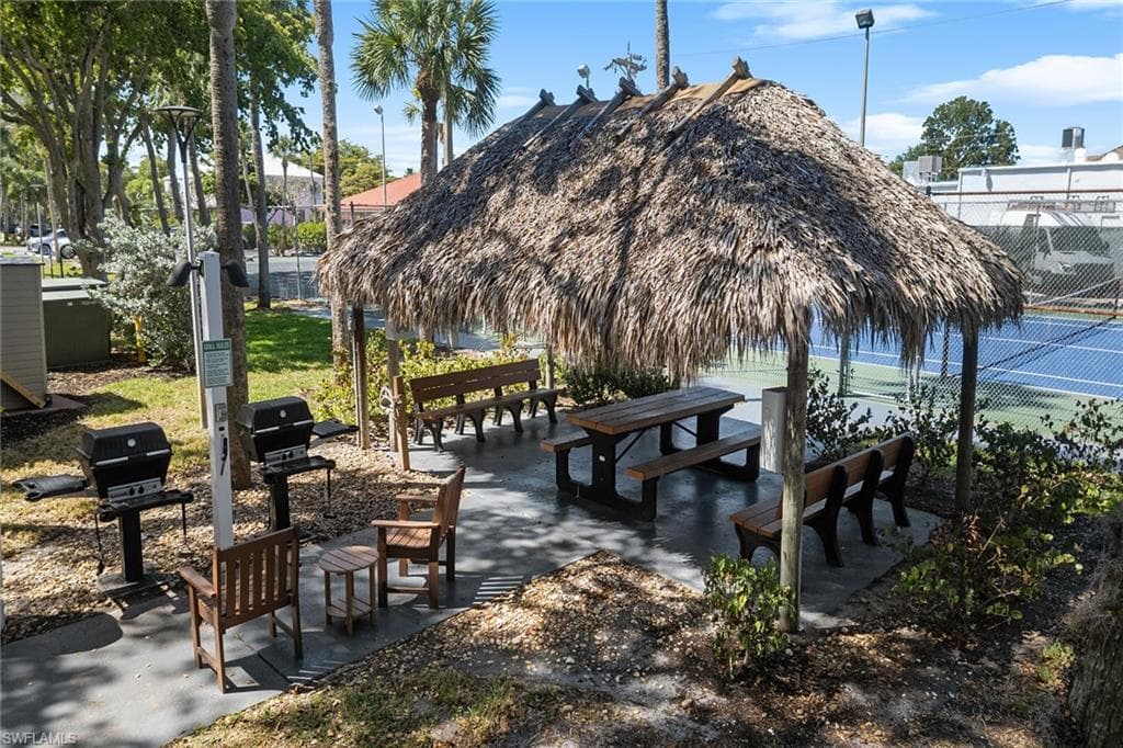 1085 Bald Eagle DR # E409, MARCO ISLAND FL 34145-20