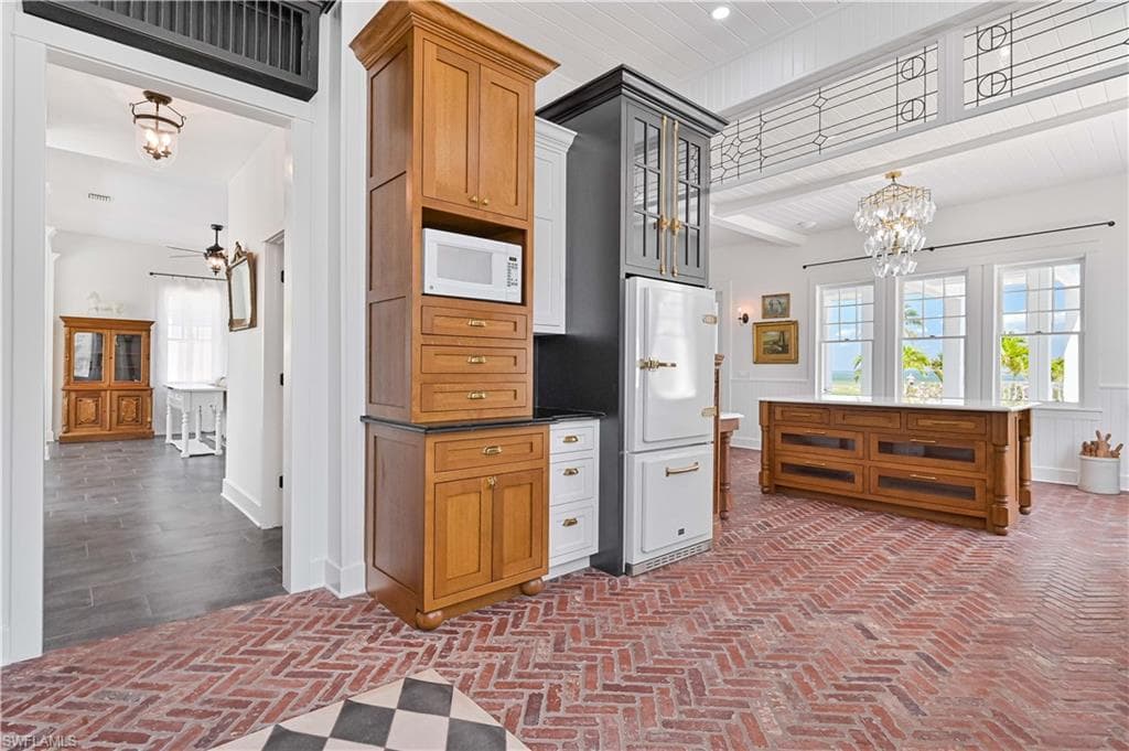 8241 Main ST, BOKEELIA FL 33922-25