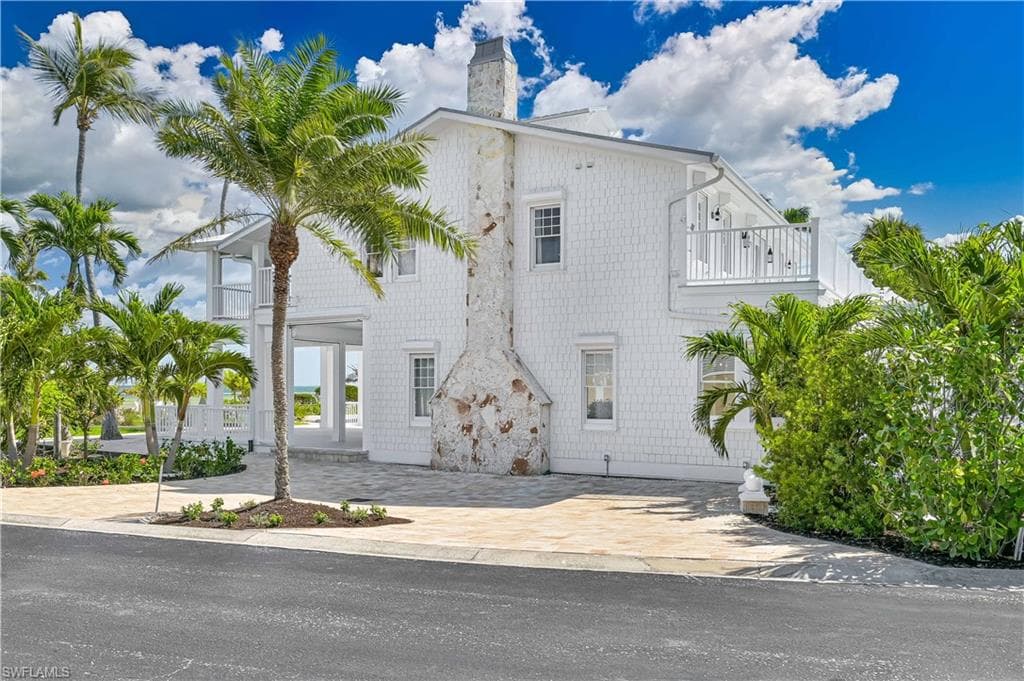 8241 Main ST, BOKEELIA FL 33922-7