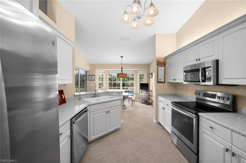 6095 Pinnacle LN # 1304, NAPLES FL 34110-15