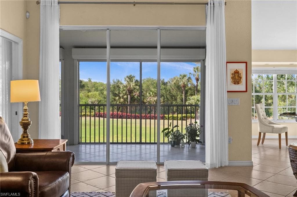 6095 Pinnacle LN # 1304, NAPLES FL 34110-4