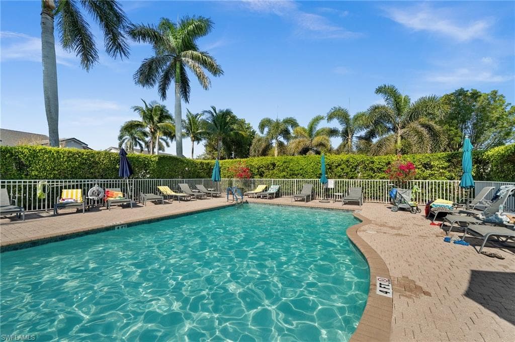 6095 Pinnacle LN # 1304, NAPLES FL 34110-33