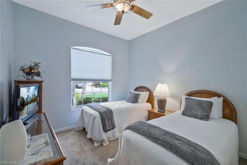 12732 Fox Ridge DR, BONITA SPRINGS FL 34135-16