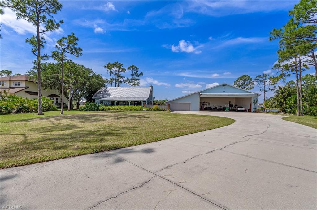 18631 Baseleg AVE, NORTH FORT MYERS FL 33917-1