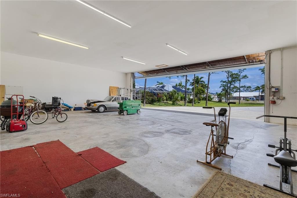 18631 Baseleg AVE, NORTH FORT MYERS FL 33917-27